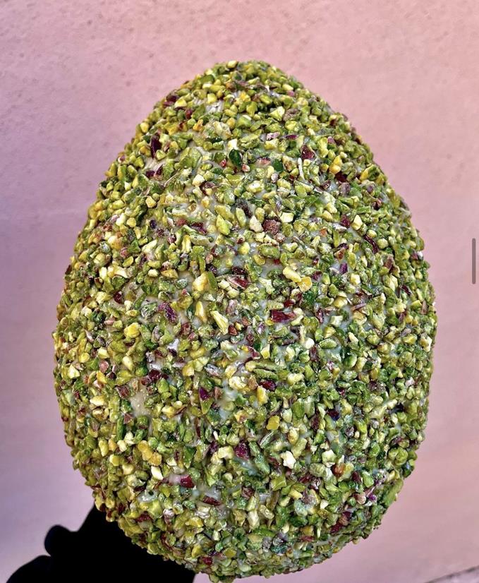 uovo alla granella di pistacchio pasqua